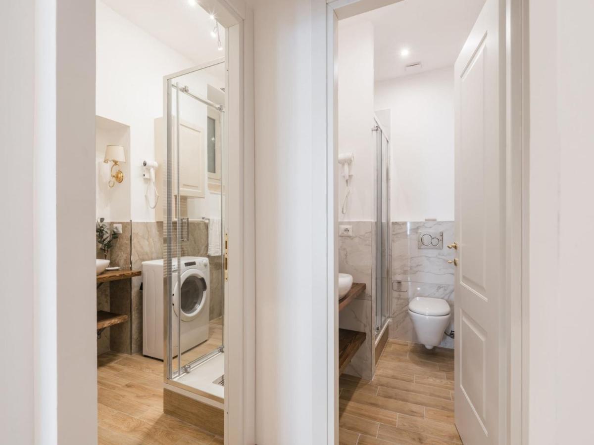 The Best Rent - Spacious Three-Bedroom Apartment Near The Colosseum ローマ エクステリア 写真
