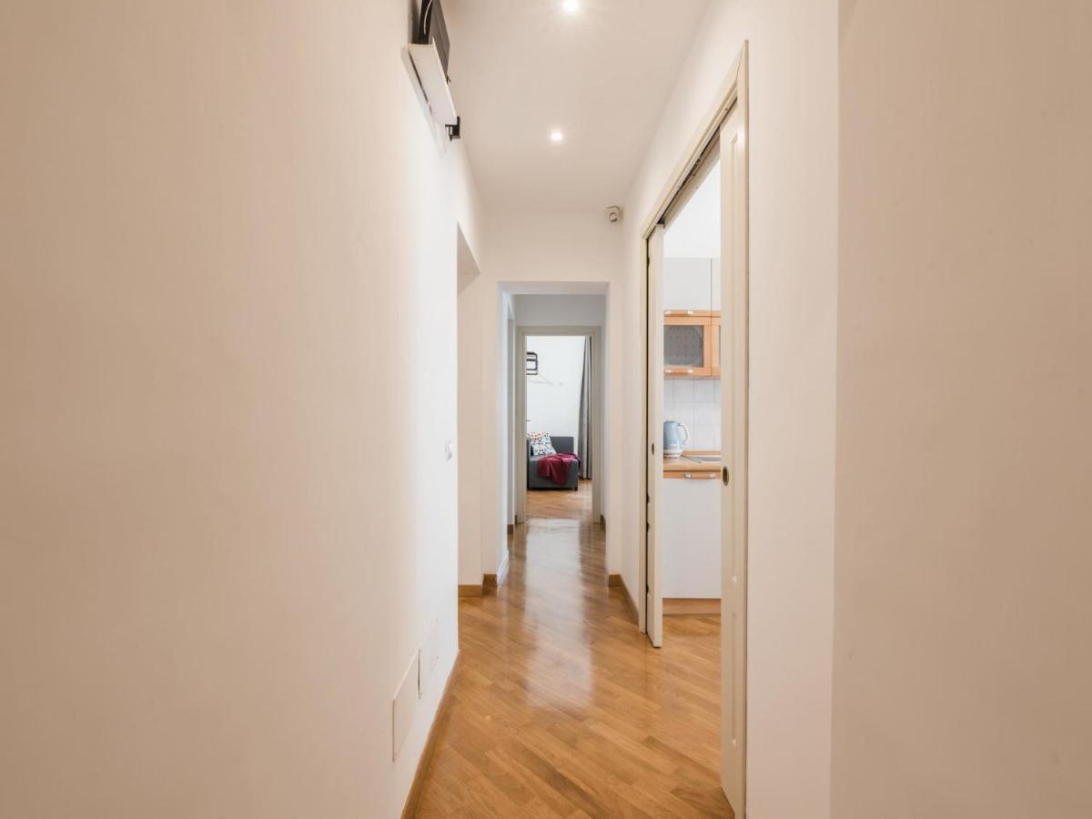 The Best Rent - Spacious Three-Bedroom Apartment Near The Colosseum ローマ エクステリア 写真